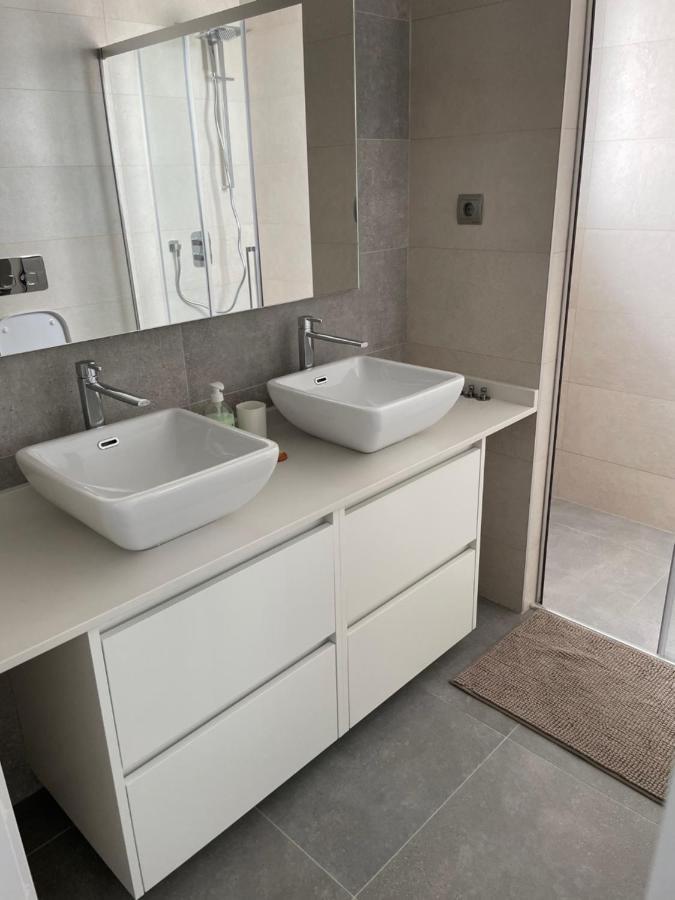Modern 2 Beds Apartment In 阿尔加德萨 外观 照片